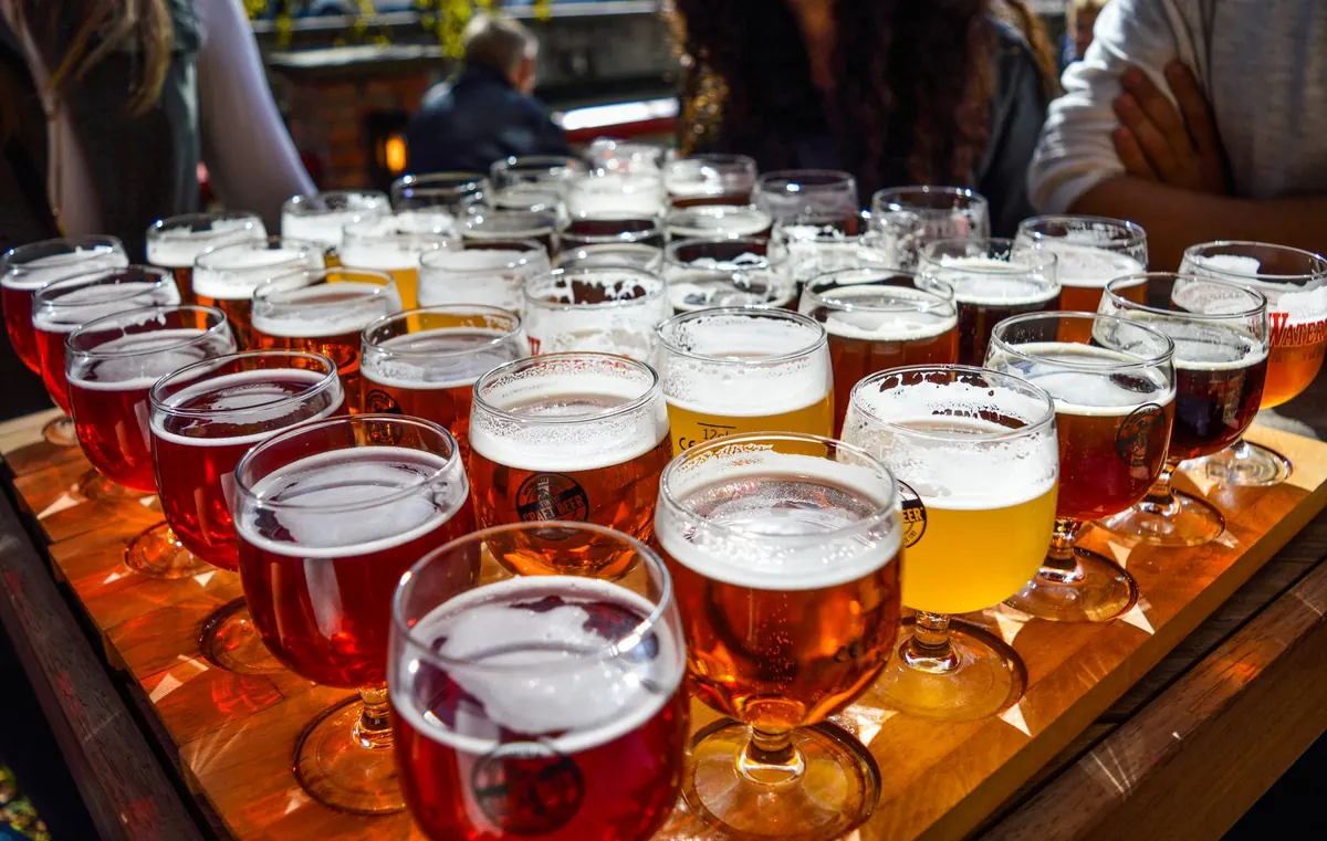 How to Plan a Brewery Taproom Crawl by Train or Bus